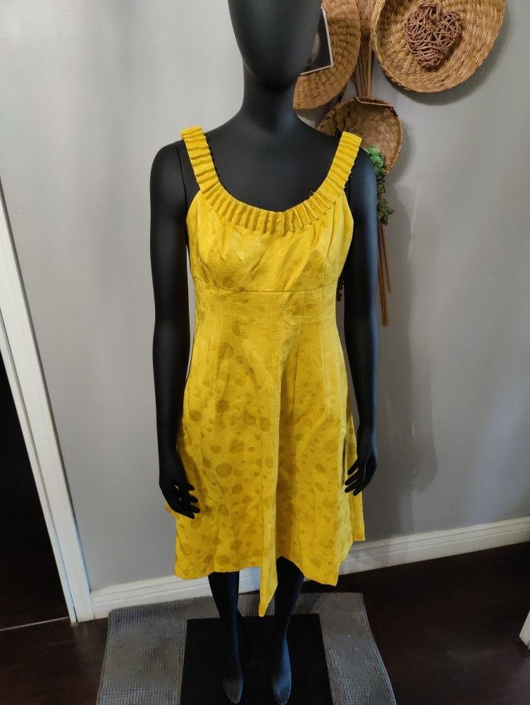 Yellow Scoop Neck Pleated Polka Dot Dress 