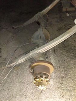 Chevy GM 10 lug rear differential, complete rotor to rotor , disk brakes