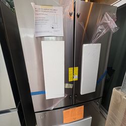 GE Refrigerator Band New!!!!!