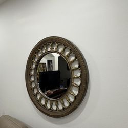 wall mirror