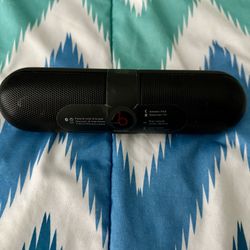 Beats By Dre Beats Pill Bluetooth Speaker 