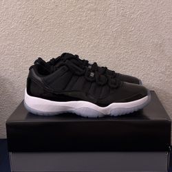 Jordan 11 Low Space jam 