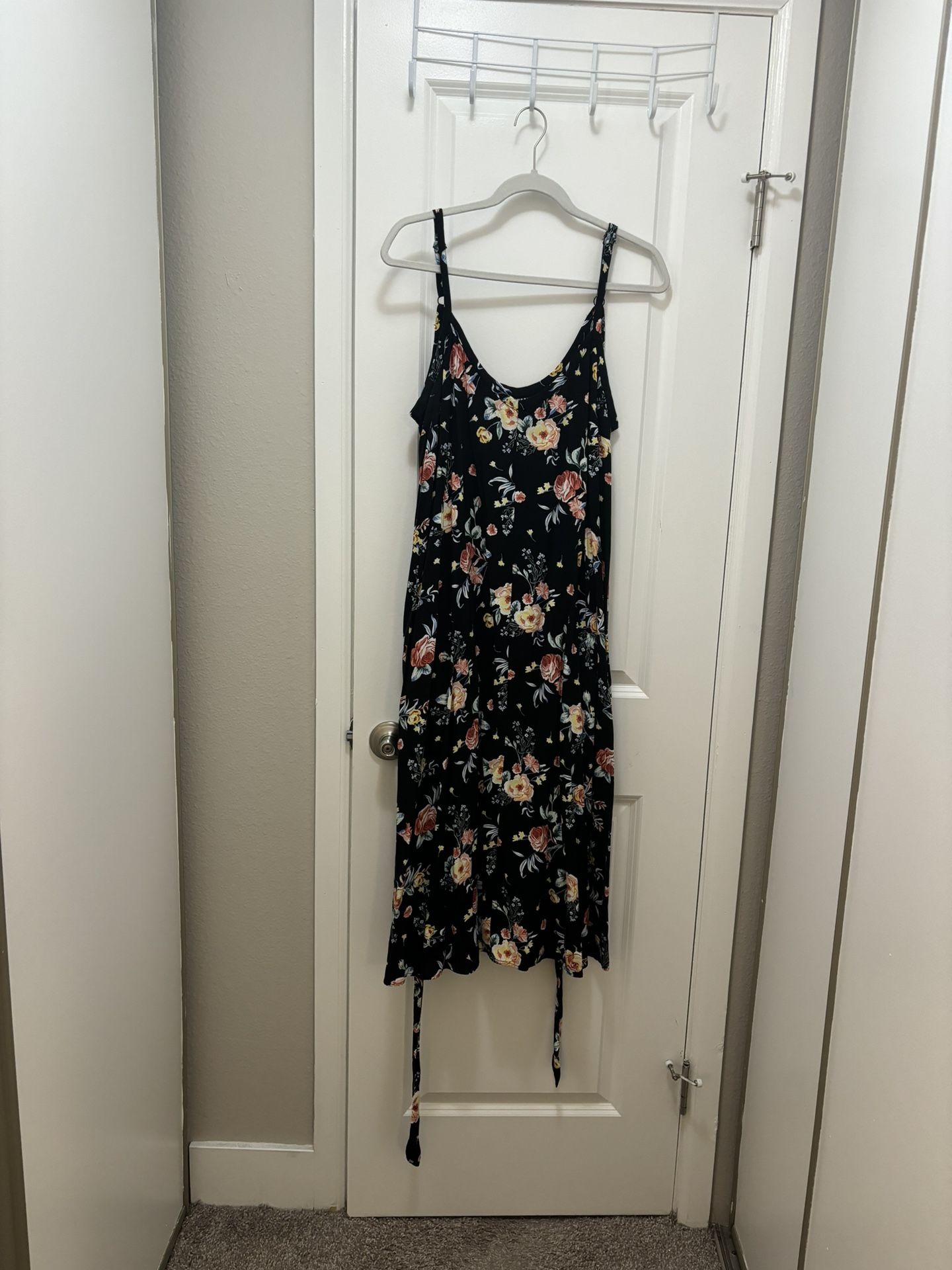 Sale! Torrid Challis Black Floral Dress W/ Belt