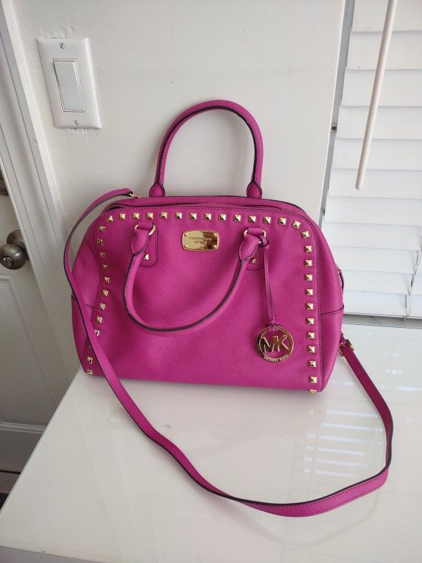 Michael Kors Pink Shoulder / Crossbody Bag With Gold Squares $80