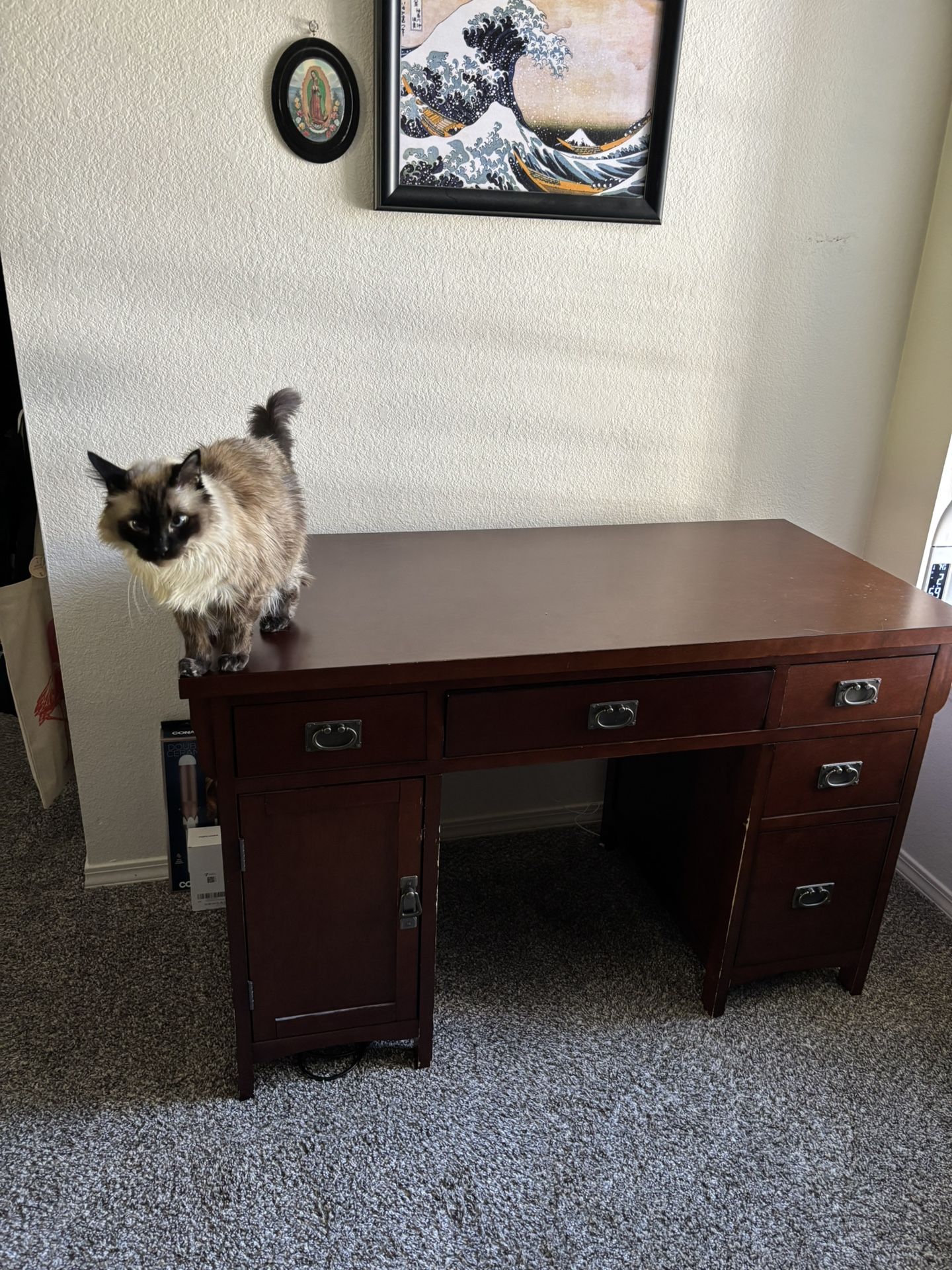 Solid Wood Desk – Must Go by 07/06/25 $25