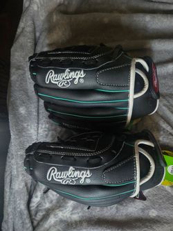 Rawlings Baseball Gloves – Set of Two
