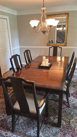 Complete Dining Set Table, Hutch , Mirror , & Rug