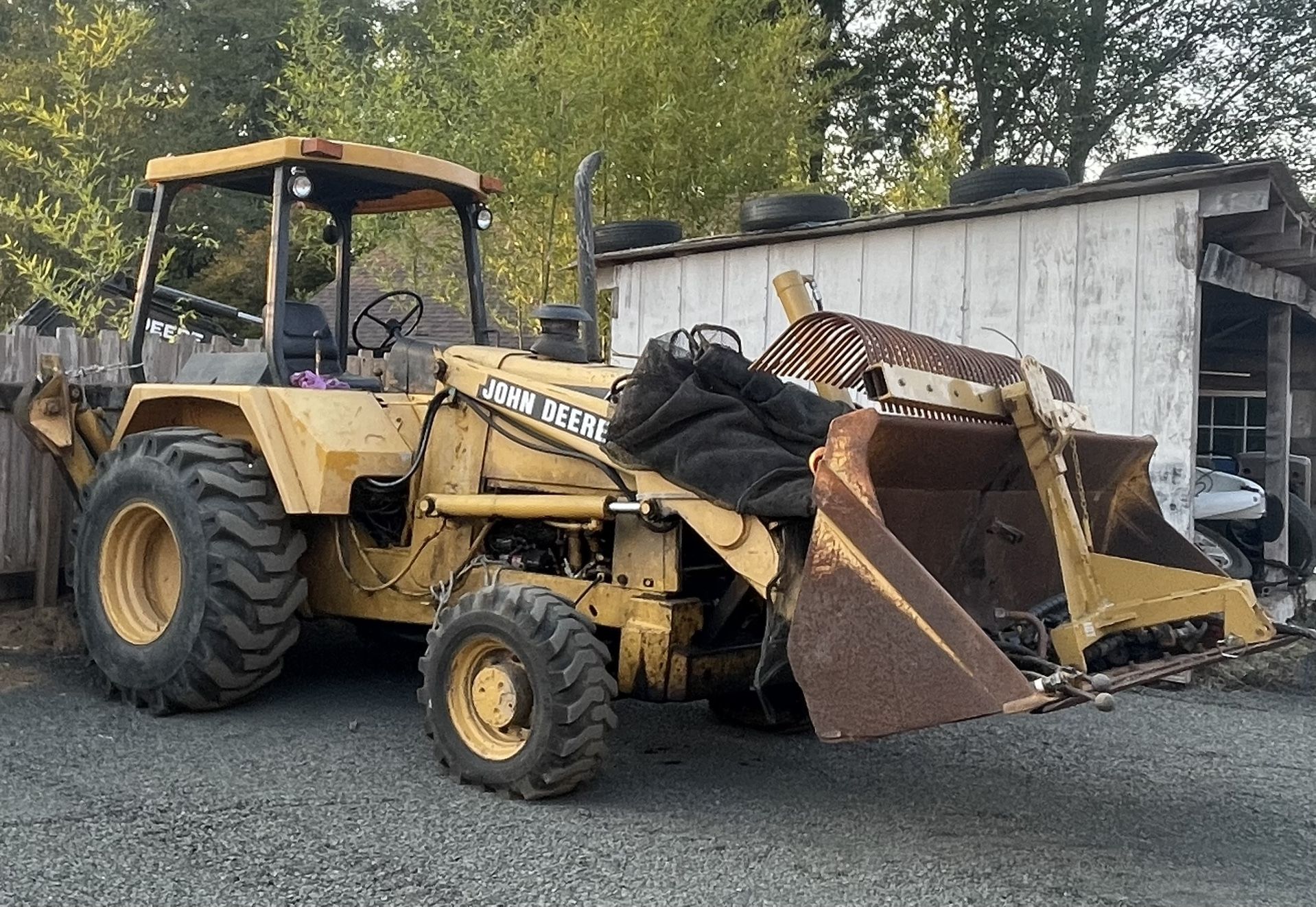 John Deere 410C Backhoe $5500