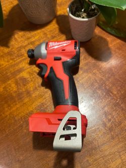 New 1/4” Milwaukee M18 Impact Driver Brushless (Tool Only Solo Herramienta)