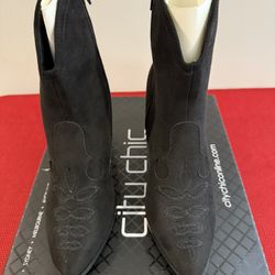 Women's City Chic Cowboy Boot  (Located In Woonsocket, RI)