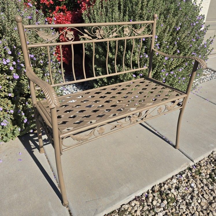 Wrought Iron Metal Outdoor Patio Bench / Patio Bench