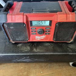 Milwaukee M18 Job site Radio