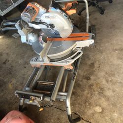 Ridgid 12in Miter Saw With Stand