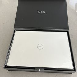 Brand new Dell XPS 9310 i7 Core  16GB RAM 