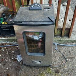 Master built Smoker 