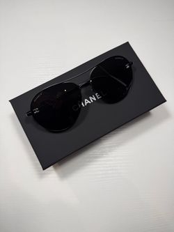 Chanel Aviator Sunglasses Black