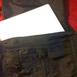 High Sierra Brief Shoulder Bag