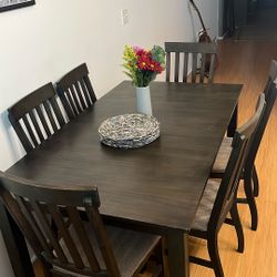 Kitchen Table + 6 Chairs (Used, Good Condition )
