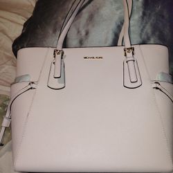 LIGHT PINK MICHAEL KORS PURSE