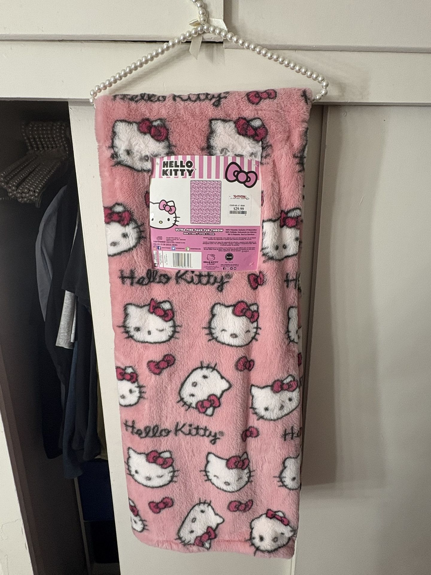 Hello Kitty Faux Fur Blanket 