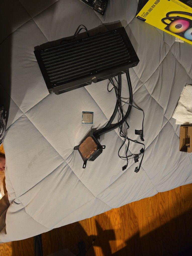 High End Processor Intel I9-11900k And Liquid Water Cooler Corsair H100i Rgb Elite Aio