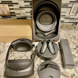 Meta Quest Pro Like New In Perfect Condition