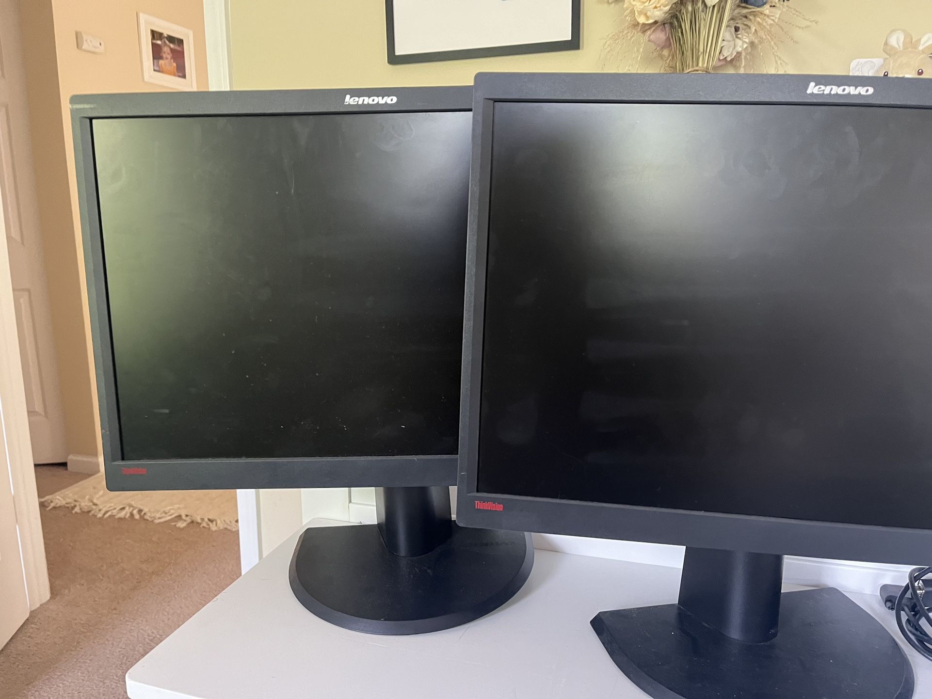 Dual Monitor Lenovo Desktop Computer