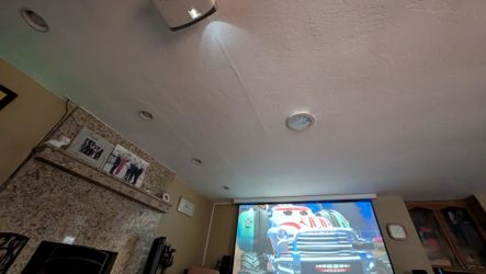 4sale : home theater benq ht2050 with motorized 120in power screen ..excellent