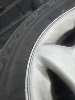 Toyota 16 inch rims  265 75 16