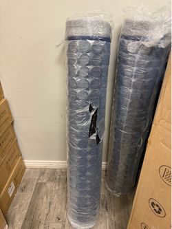 10in full size mattress new has small cut