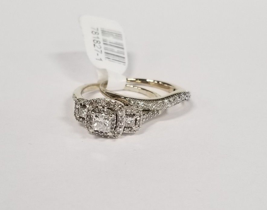 14K White Gold Diamond Wedding Set 781827-1