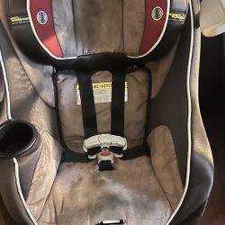 Graco Car Seat Up To 5 YO