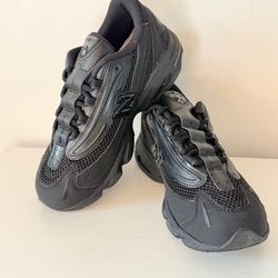 New Balance Kids' 1000 sneakers  Size: 3
