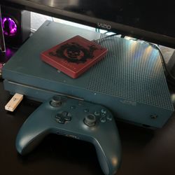 Xbox One With Rare Gears Of War 2tb External Hard drive 