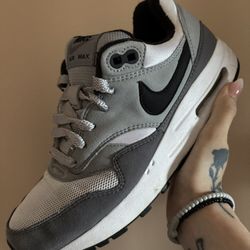 Nike Air Max 1 GS 'Wolf Grey Gunsmoke'