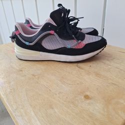Girl Shoes Size 5