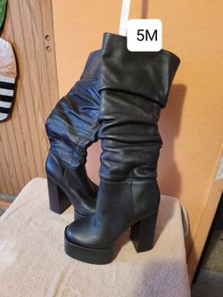 BOOTS 👢 SIZE 5M