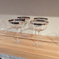 Silver-colored Rim Coupe Glasses, Set Of 4