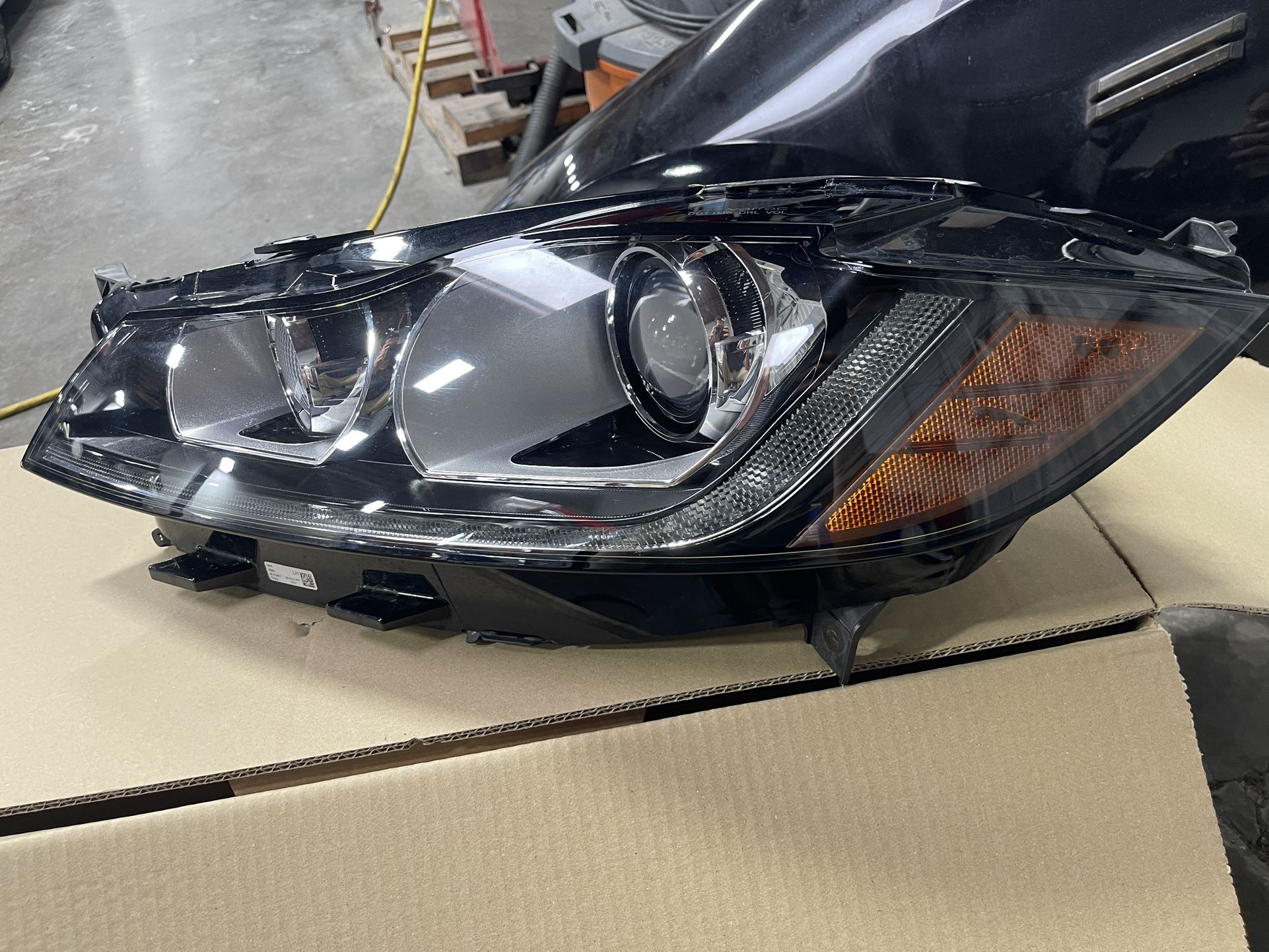 2017-2020 Jaguar F Pace Left Driver Side Headlight OEM T2H57022