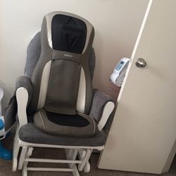 Feeding Chair with Massager