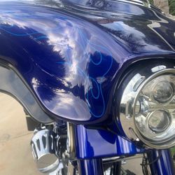 Harley-Davidson Touring Motorcycle – Custom Paint 
