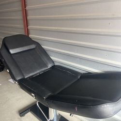 tattoo/massage chair 