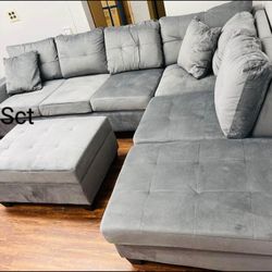 Brand New Heights Silver Reversible Sectional With Storage Ottoman 
