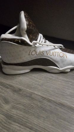 Tennis Shoes