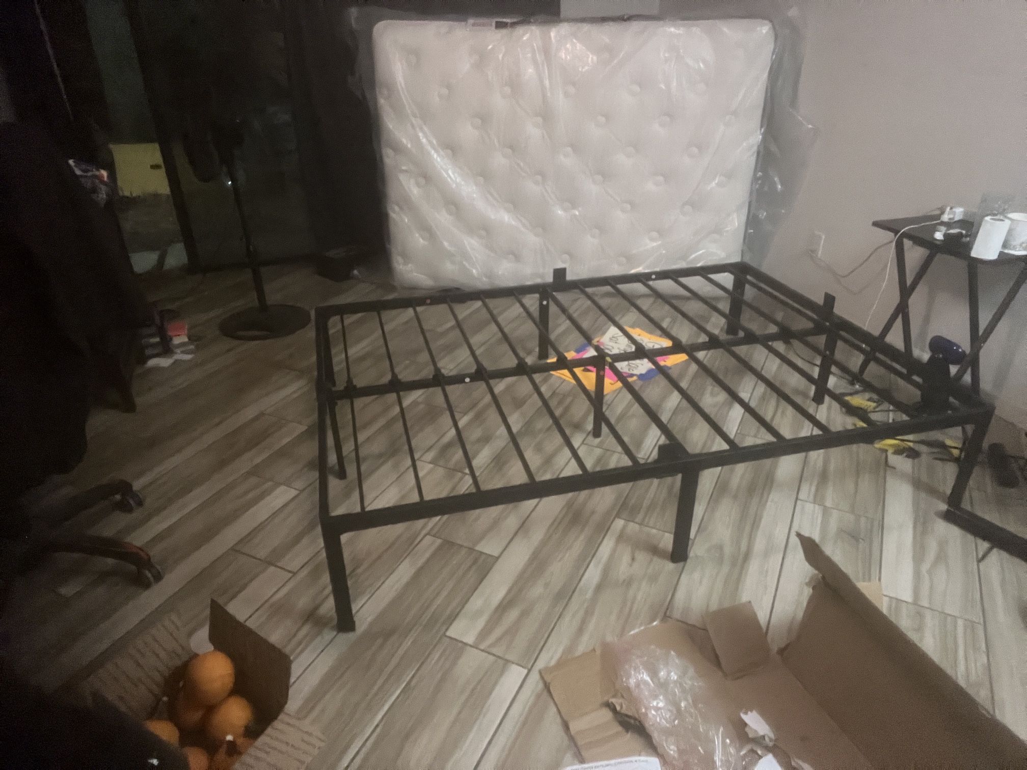 Full Size Metal Bed Frame 14” Tall