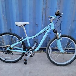 Specialized Hotroock Bicycle of Women