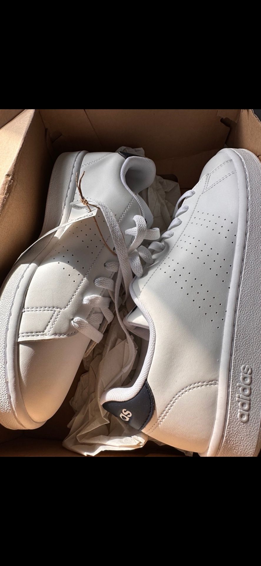 New Adidas Size 8 Women