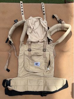 Ergo baby carrier