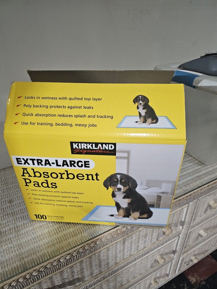 Kirkland Signature Xtra Large Absorbent Pads