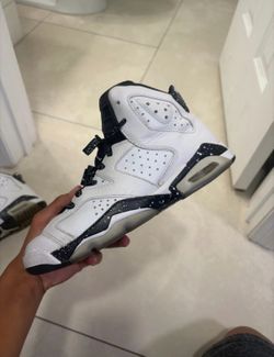 Size 5.5 retro 6 Oreo